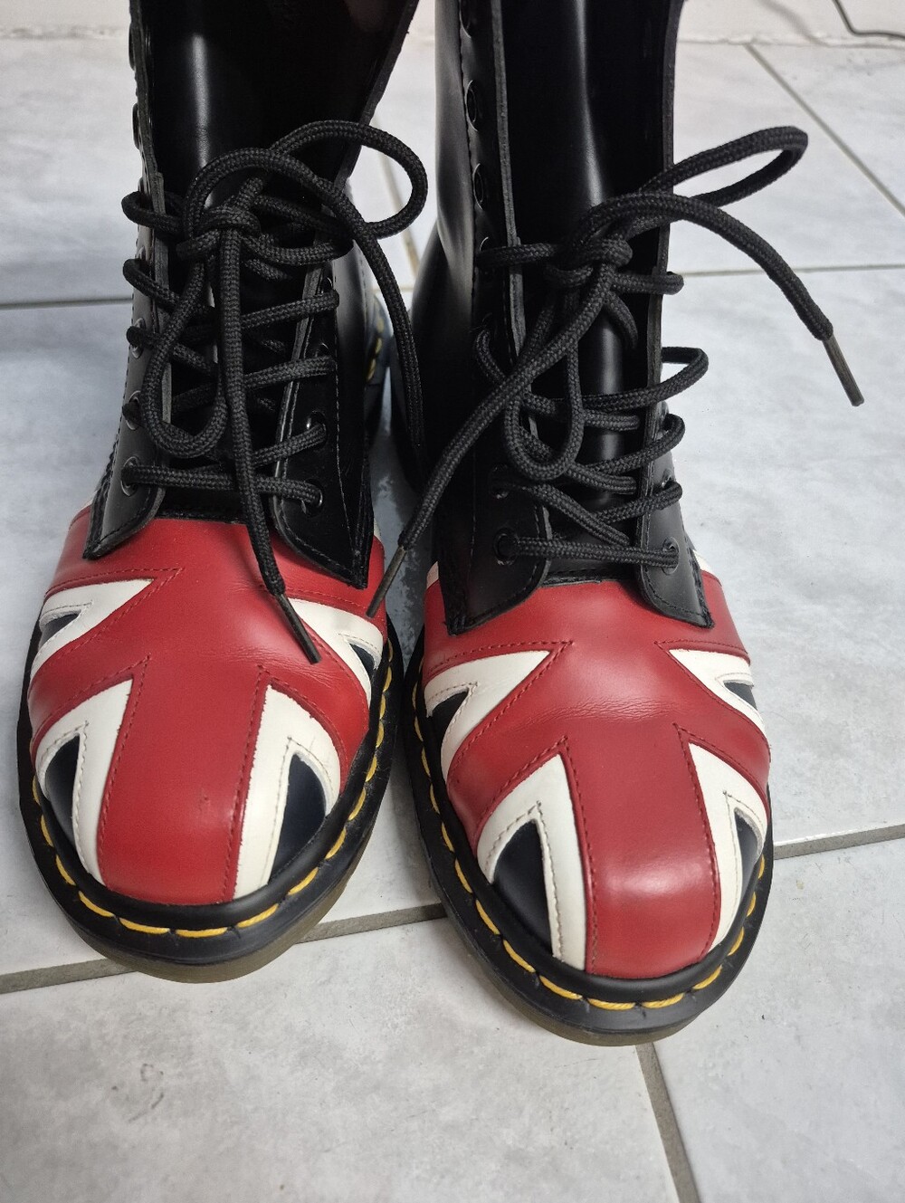 ✨ RARE DR. MARTENS 1460 UNION JACK SMOOTH  Leather 8-Eye Boots Men 8 Women 9